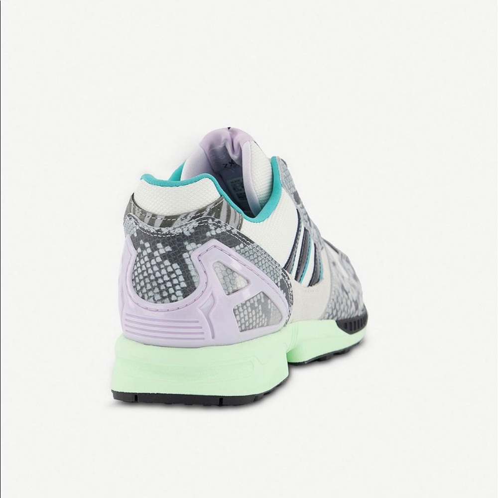 ADIDAS - Picture 4 of 5